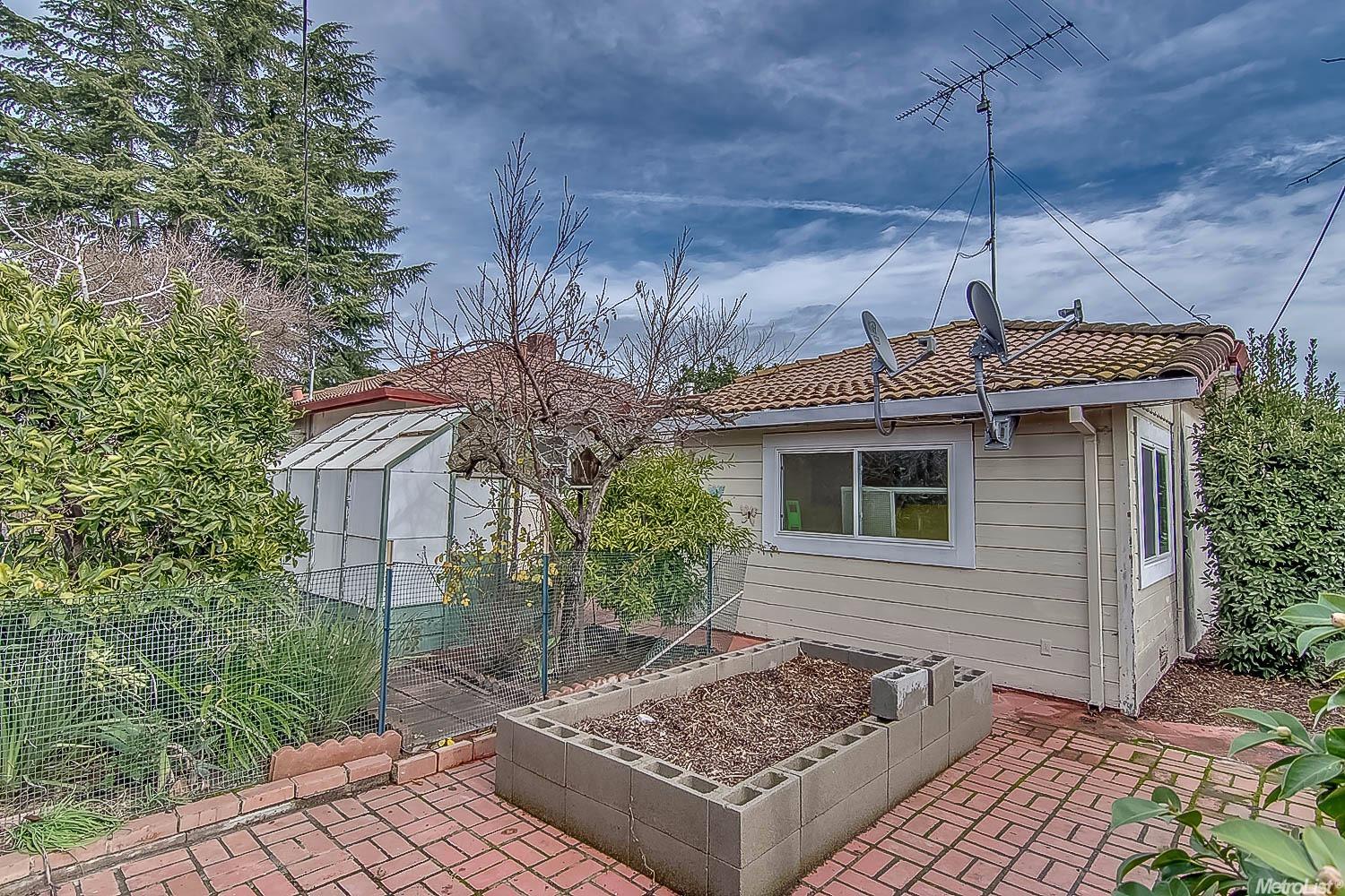 1700 W Pine St, Lodi, CA 95242 photo 24