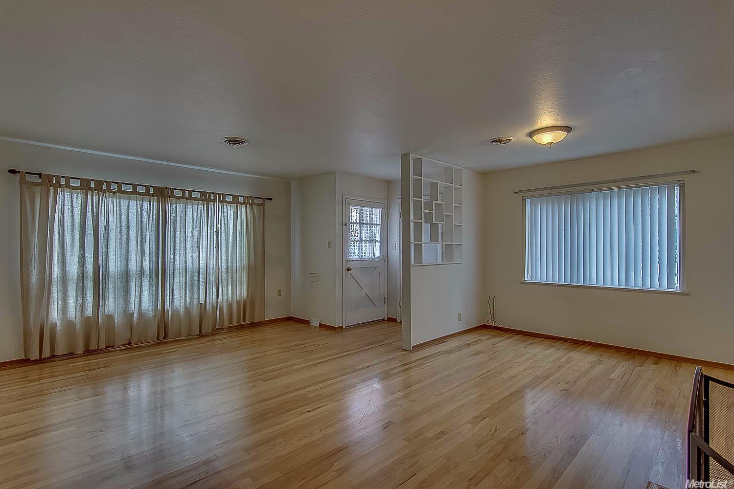 1700 W Pine St, Lodi, CA 95242 photo 3