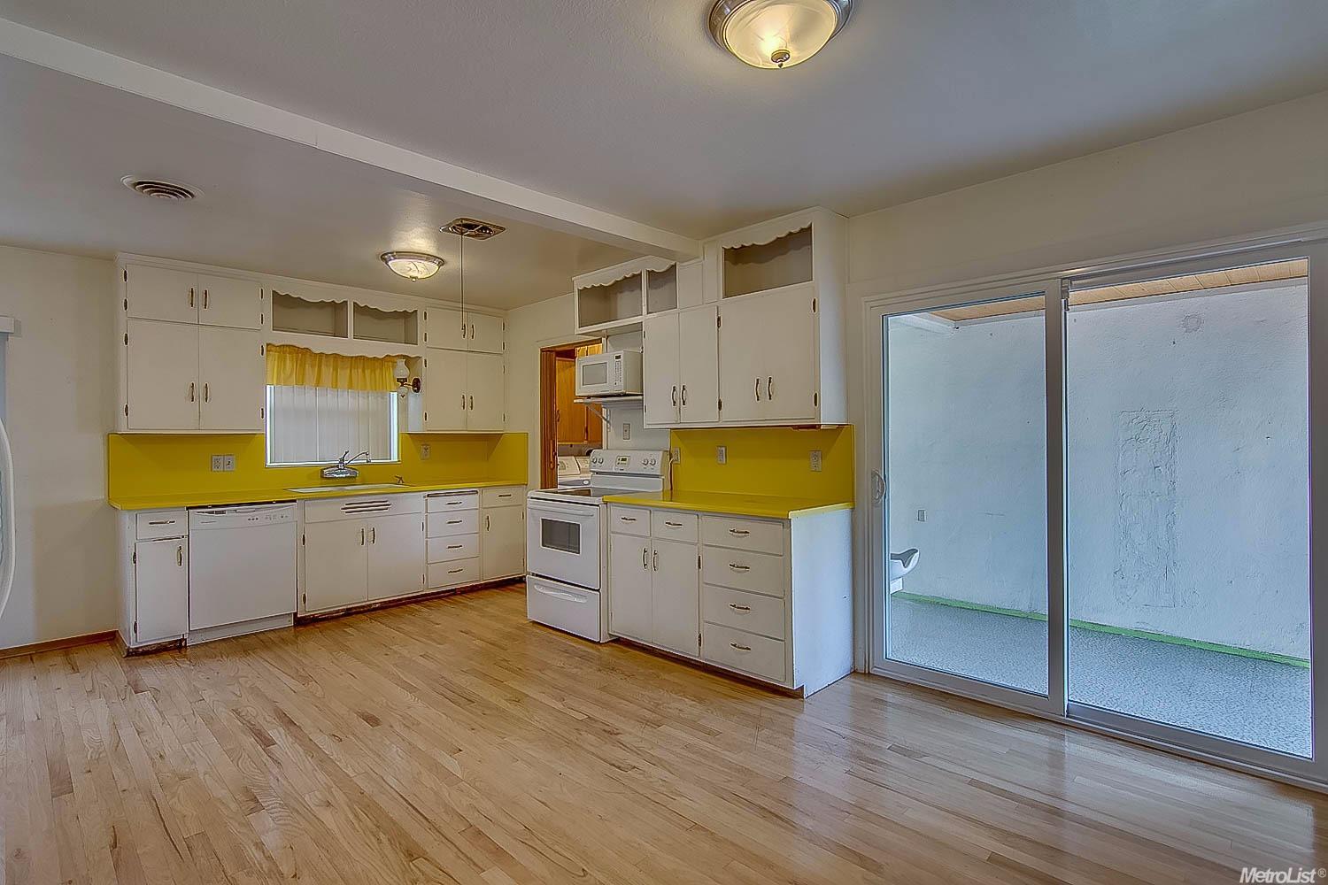 1700 W Pine St, Lodi, CA 95242 photo 8