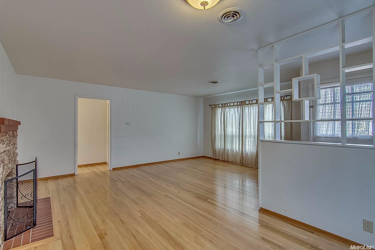 1700 W Pine St, Lodi, CA 95242 photo 6