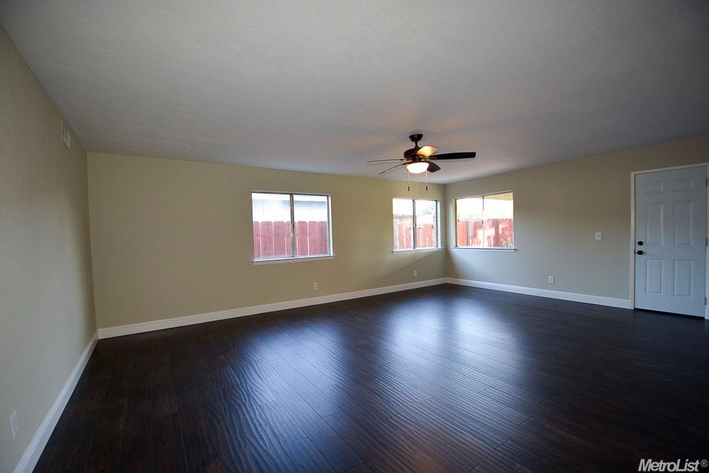 1520 Primrose Ave, Merced, CA 95340 photo 3