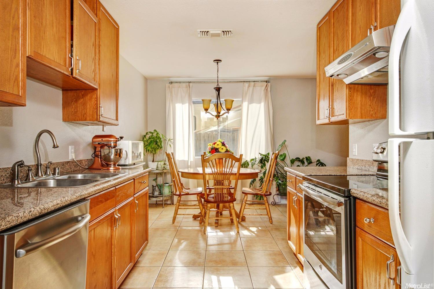 1333 Nana Pl, Manteca, CA 95336 photo 4