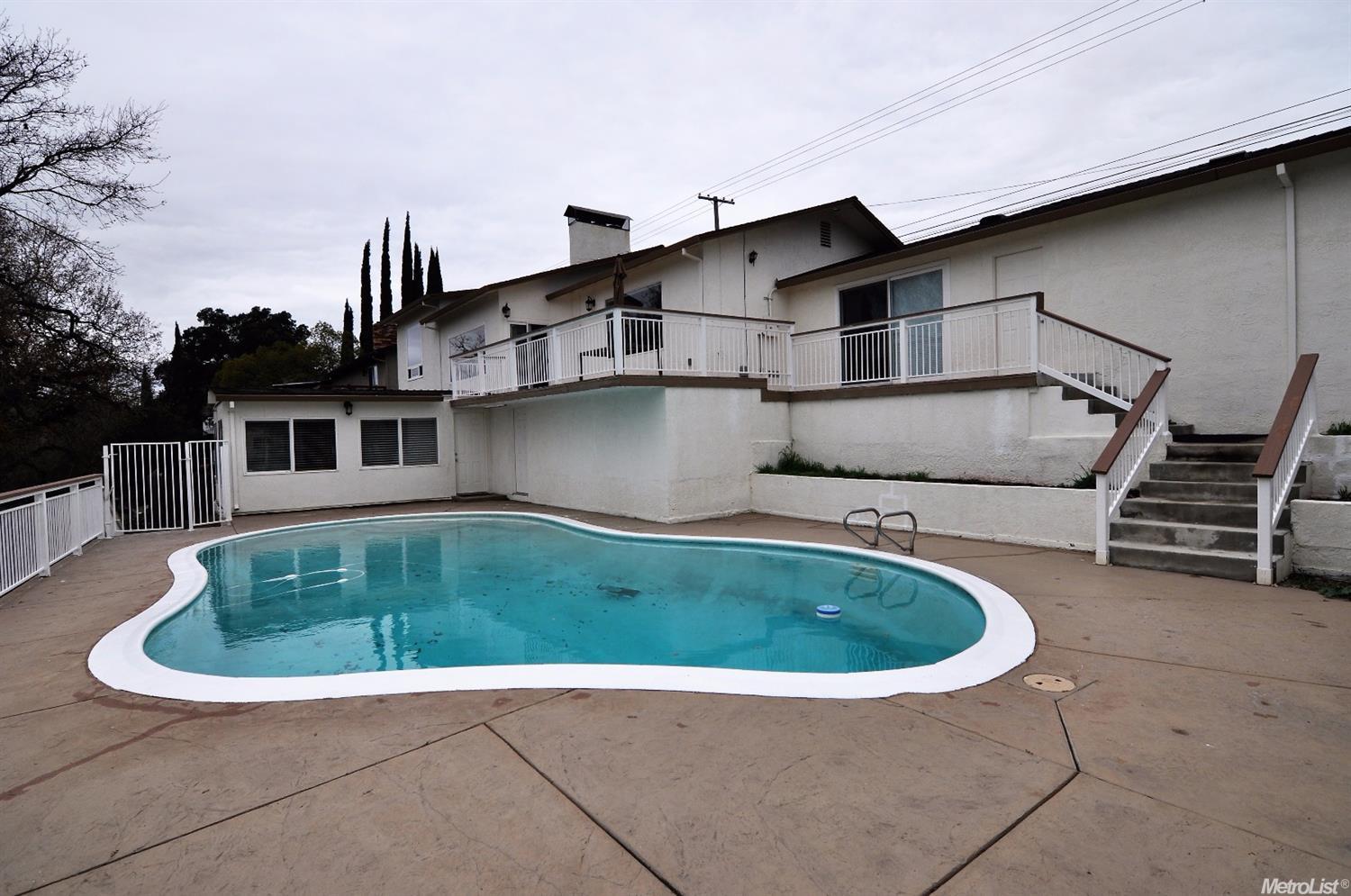 2008 Scenic Dr, Modesto, CA 95355 photo 1