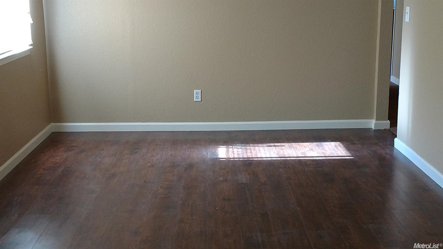 1924 Applegate Dr, Modesto, CA 95350 photo 5