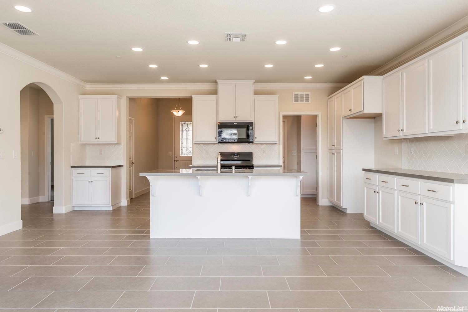 5491 5th St, Rocklin, CA 95677 photo 4