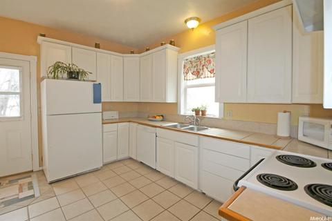 57 Linoberg St, Sonora, CA 95370 photo 2