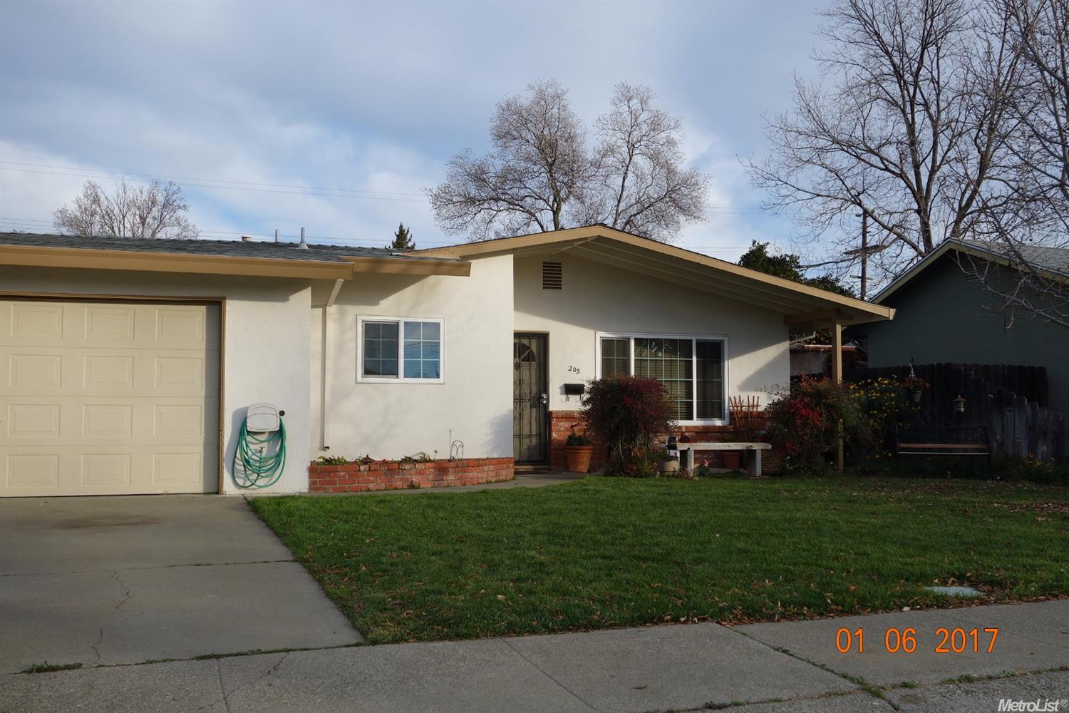 205 Lenis Ave, Winters, CA 95694 photo 2