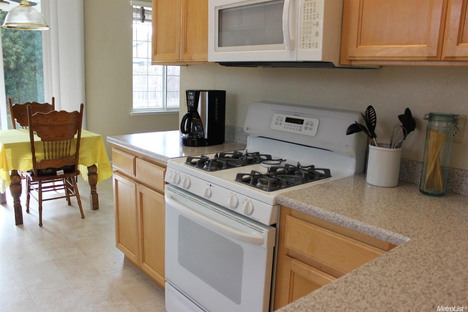 3904 Eton Ln, Modesto, CA 95355 photo 8
