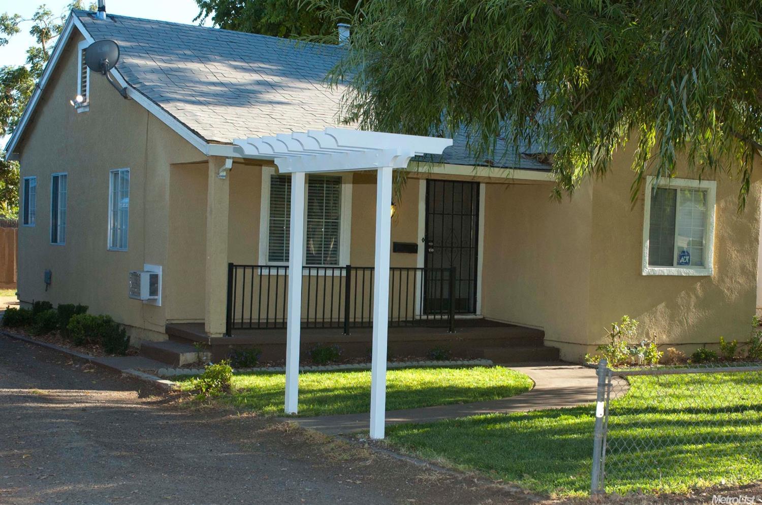 1320 Faustina Ave, Modesto, CA 95351 photo 2