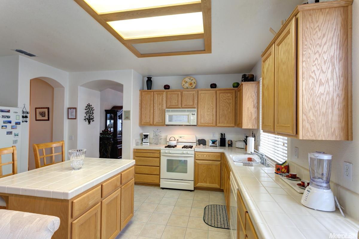 804 Billy F Freeman Ln, Tracy, CA 95377 photo 3