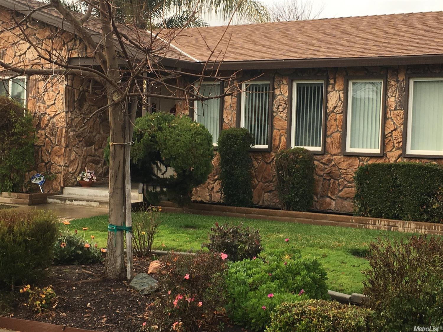 2705 Sapphire Dr, Modesto, CA 95355 photo 1