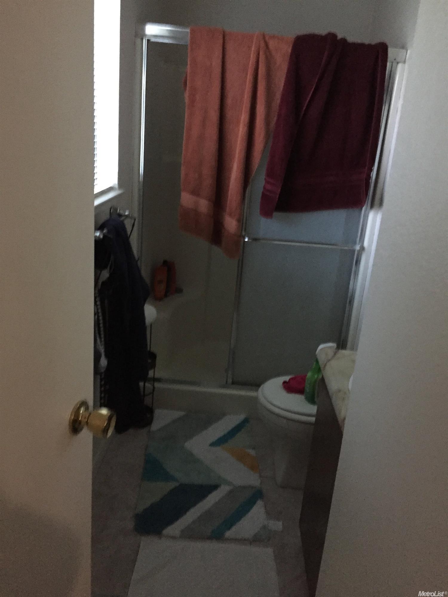 174 Brook Hollw, Patterson, CA 95363 photo 4