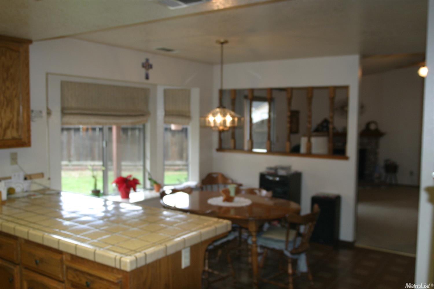 1801 E Chamberlain Dr, Turlock, CA 95382 photo 12