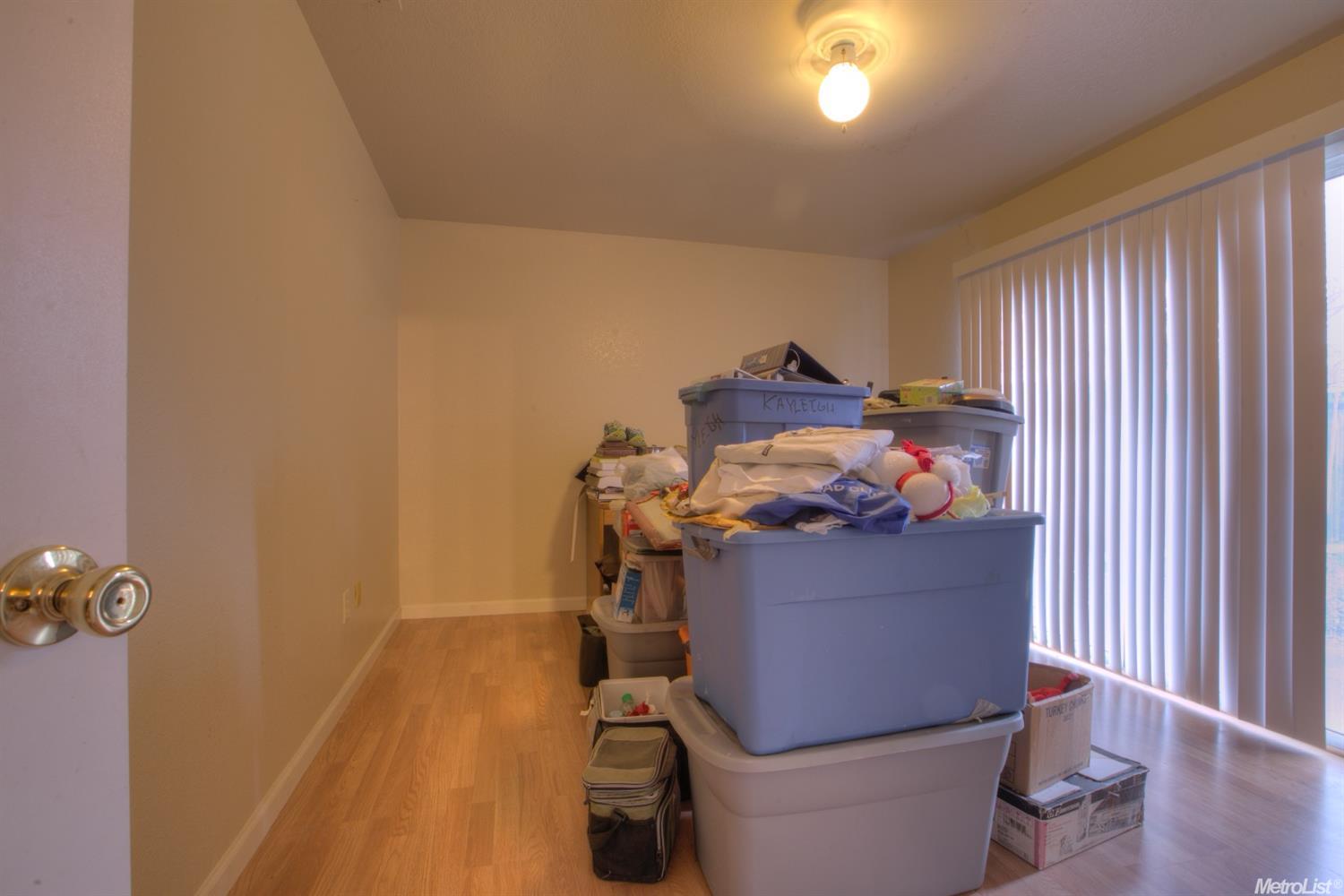 608 Center St, Modesto, CA 95351 photo 9