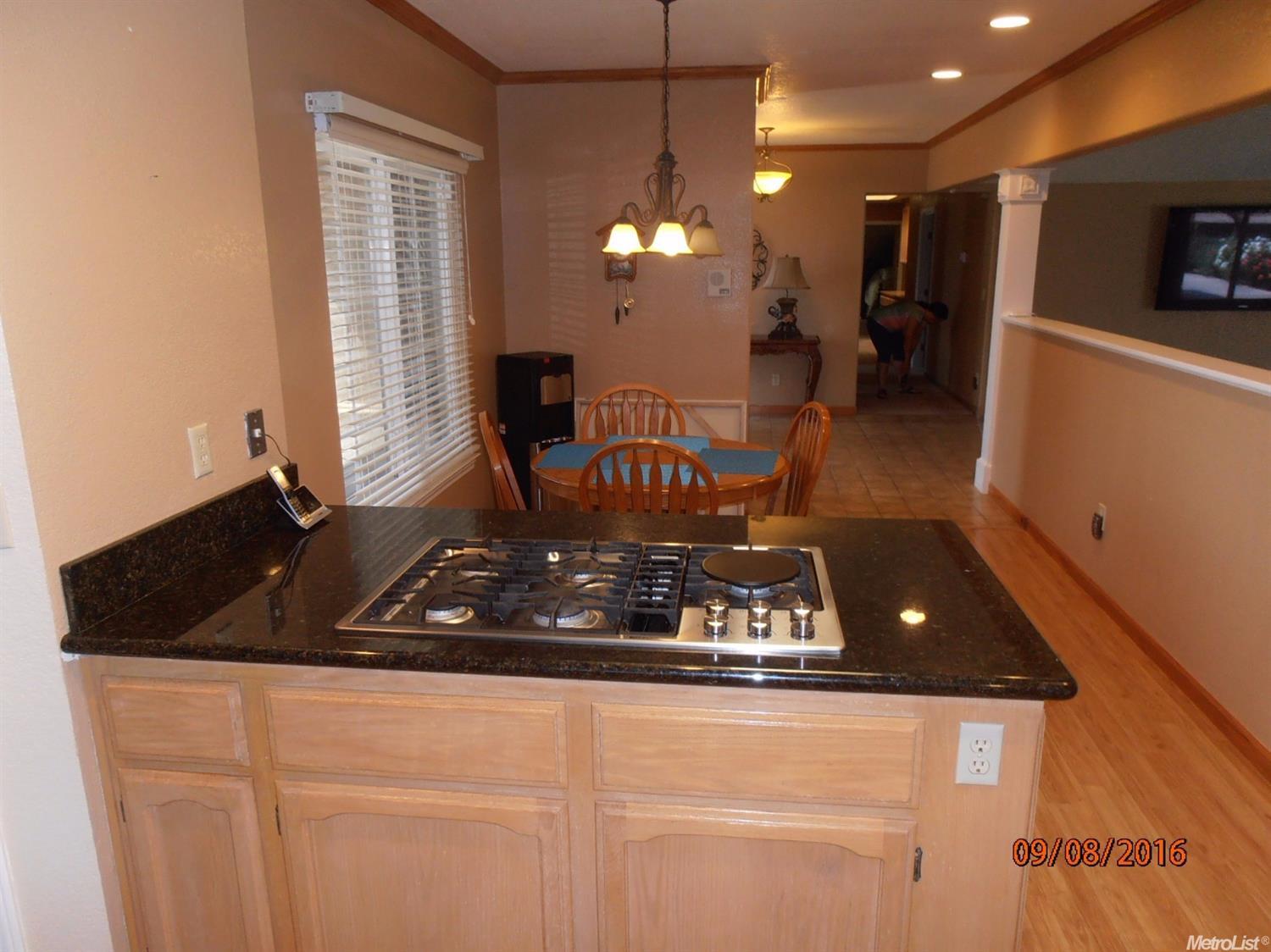 8617 W Etcheverry Dr, Tracy, CA 95304 photo 5