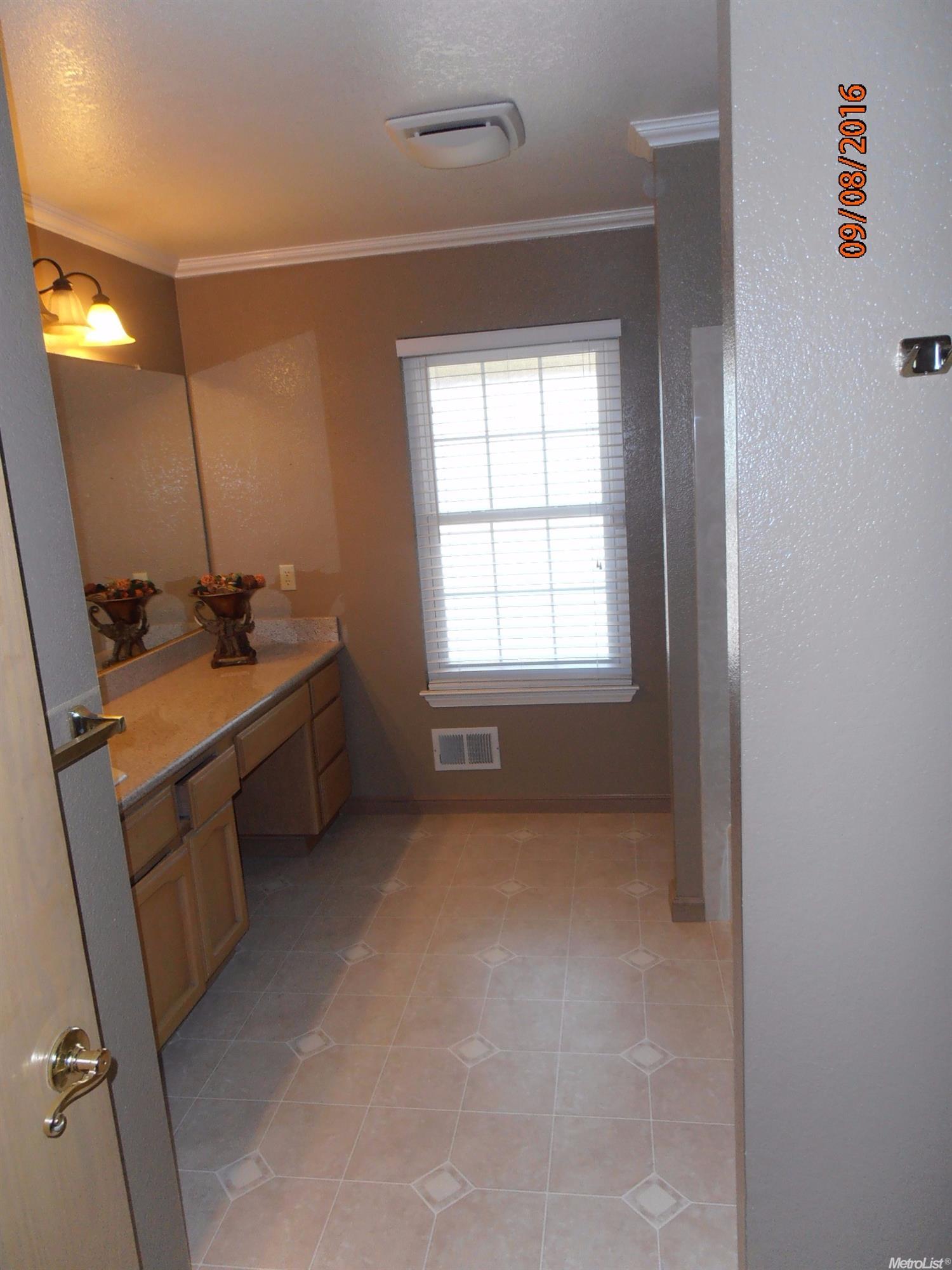 8617 W Etcheverry Dr, Tracy, CA 95304 photo 13