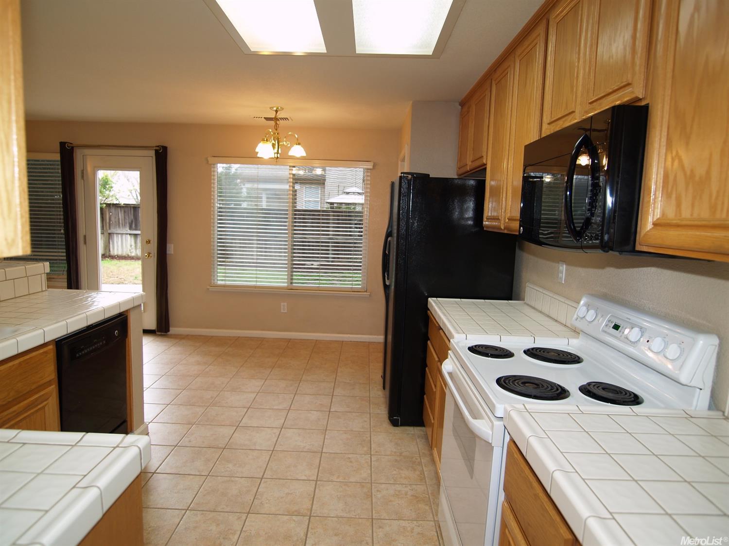 4001 Sterling Ct, Modesto, CA 95357 photo 18