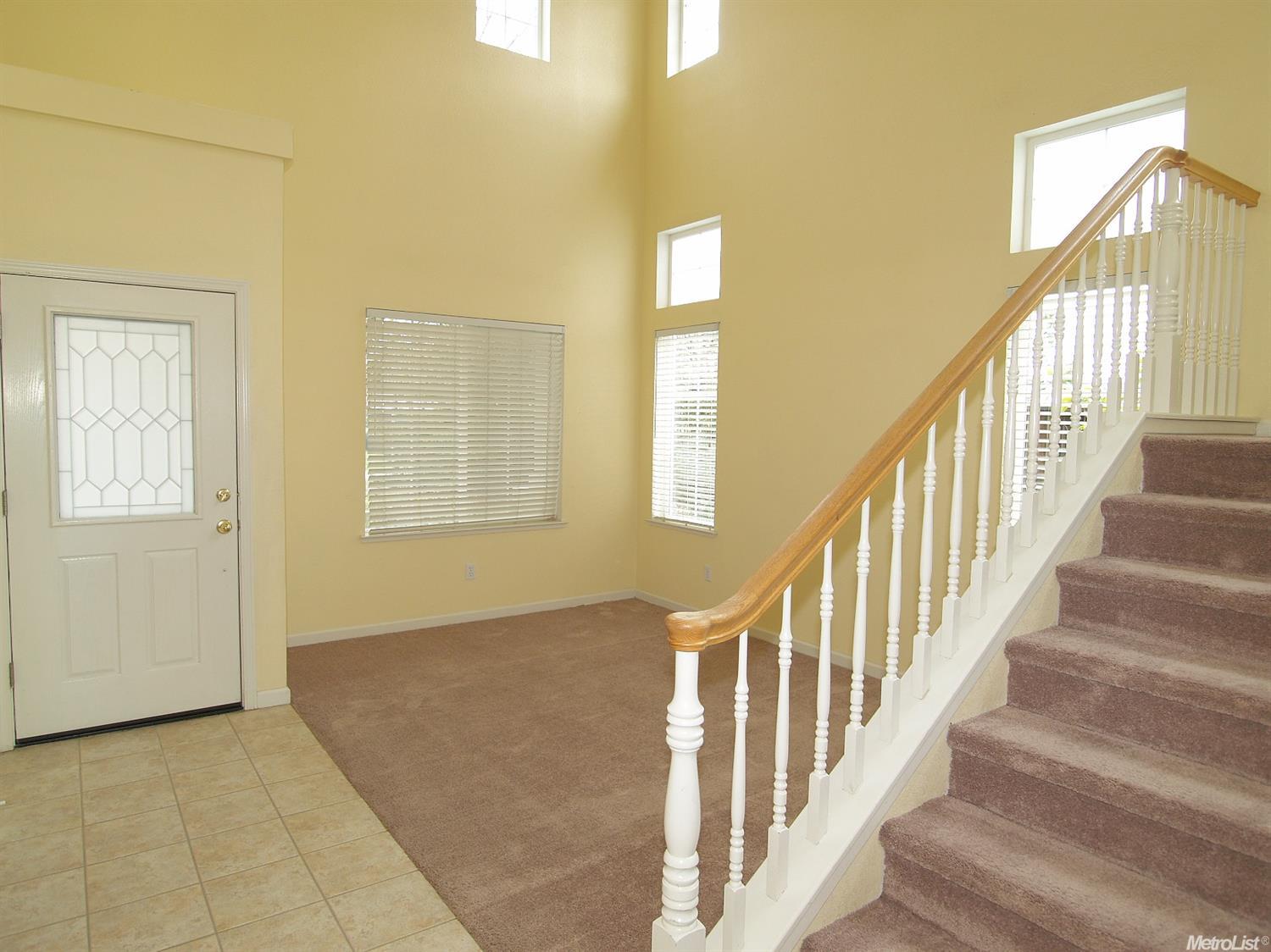 4001 Sterling Ct, Modesto, CA 95357 photo 4