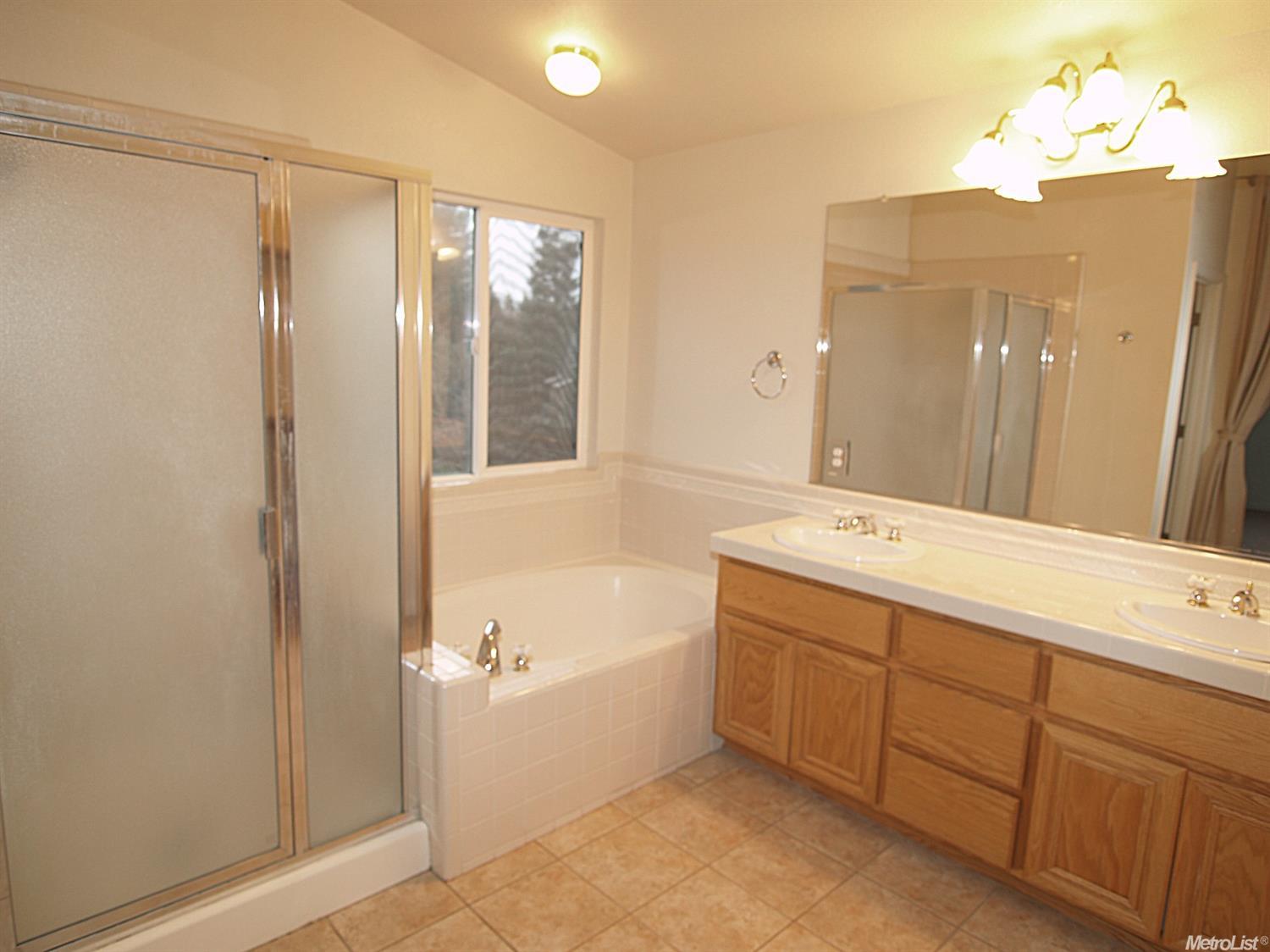 4001 Sterling Ct, Modesto, CA 95357 photo 25