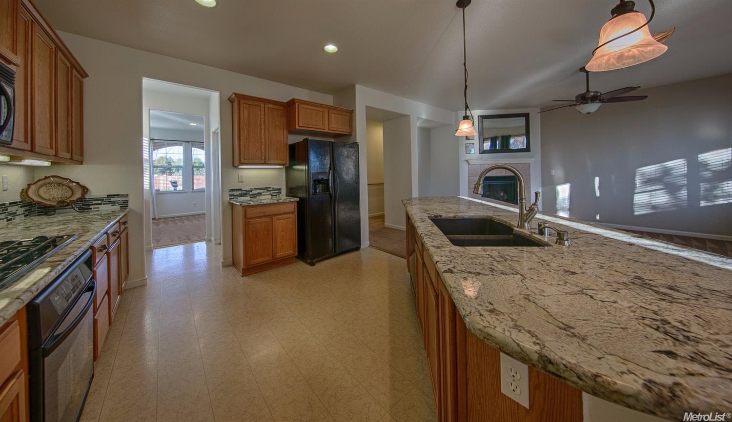 248 Durer Dr, Patterson, CA 95363 photo 13
