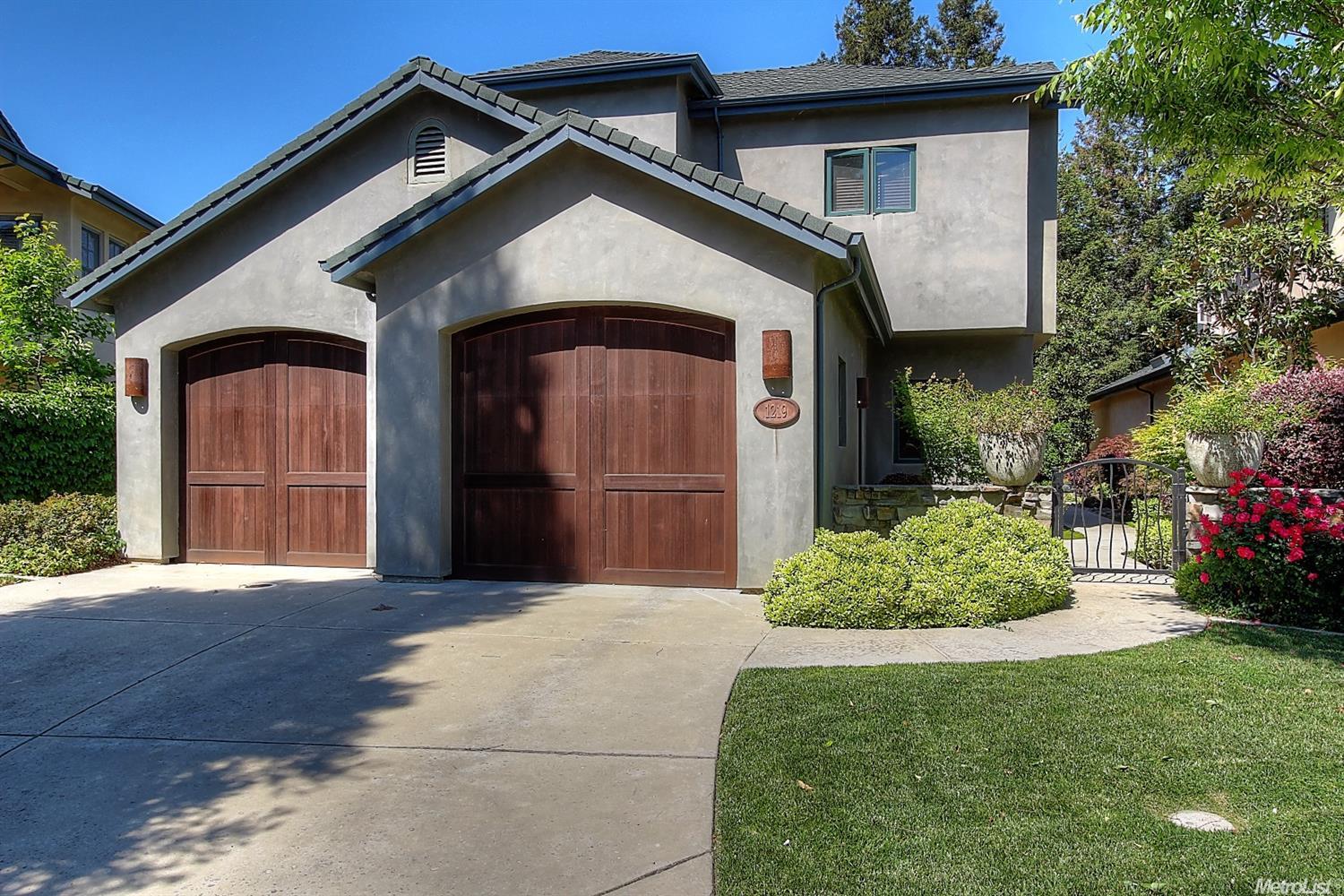 1219 Winerose Ct, Lodi, CA 95242 photo 2