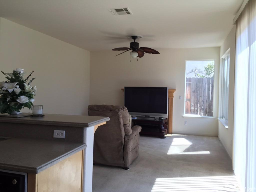 4707 Glenbrook Dr, Tracy, CA 95377 photo 4