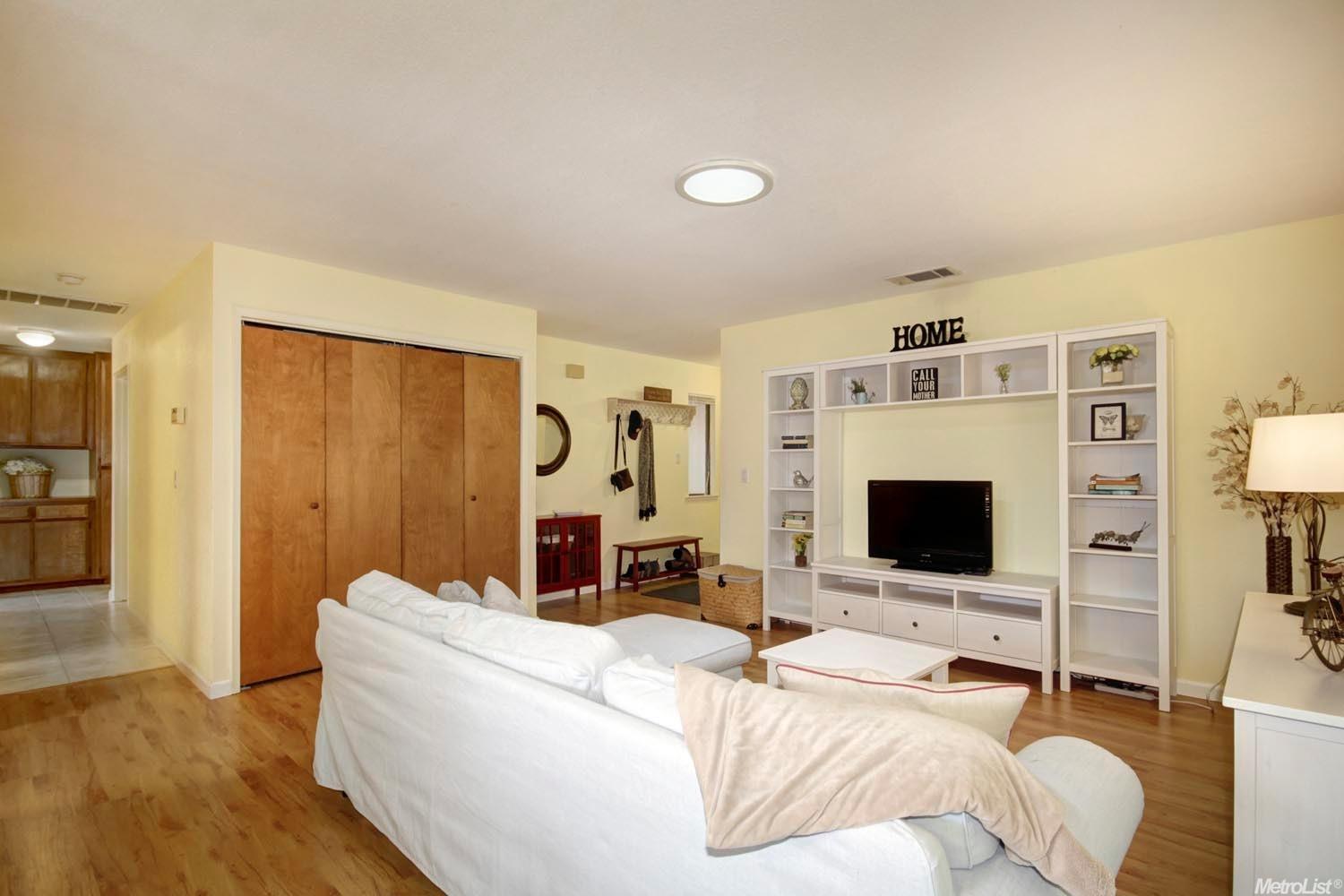 110 Huerta Pl, Davis, CA 95616 photo 5