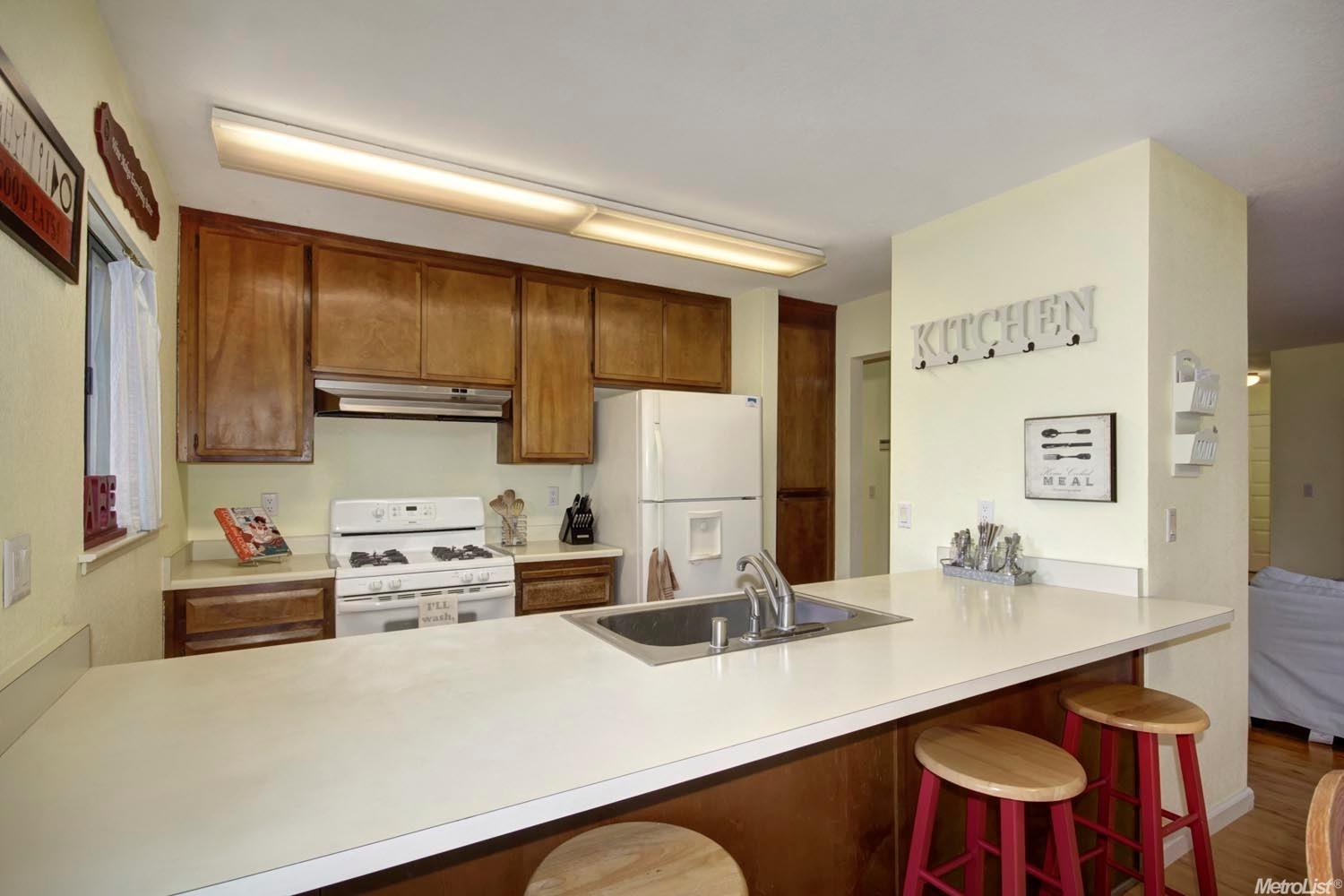 110 Huerta Pl, Davis, CA 95616 photo 9