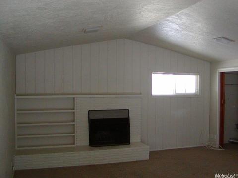 1310 Suzanne Ave, Modesto, CA 95350 photo 3