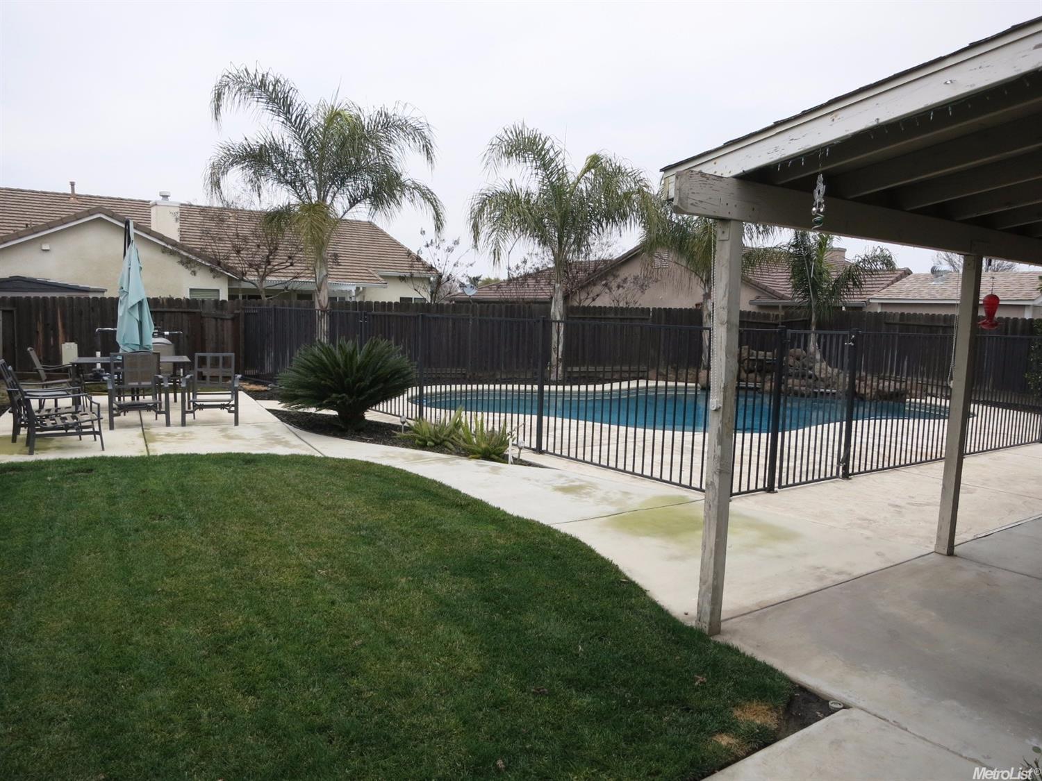 1709 Thomas Taylor Dr, Hughson, CA 95326 photo 5