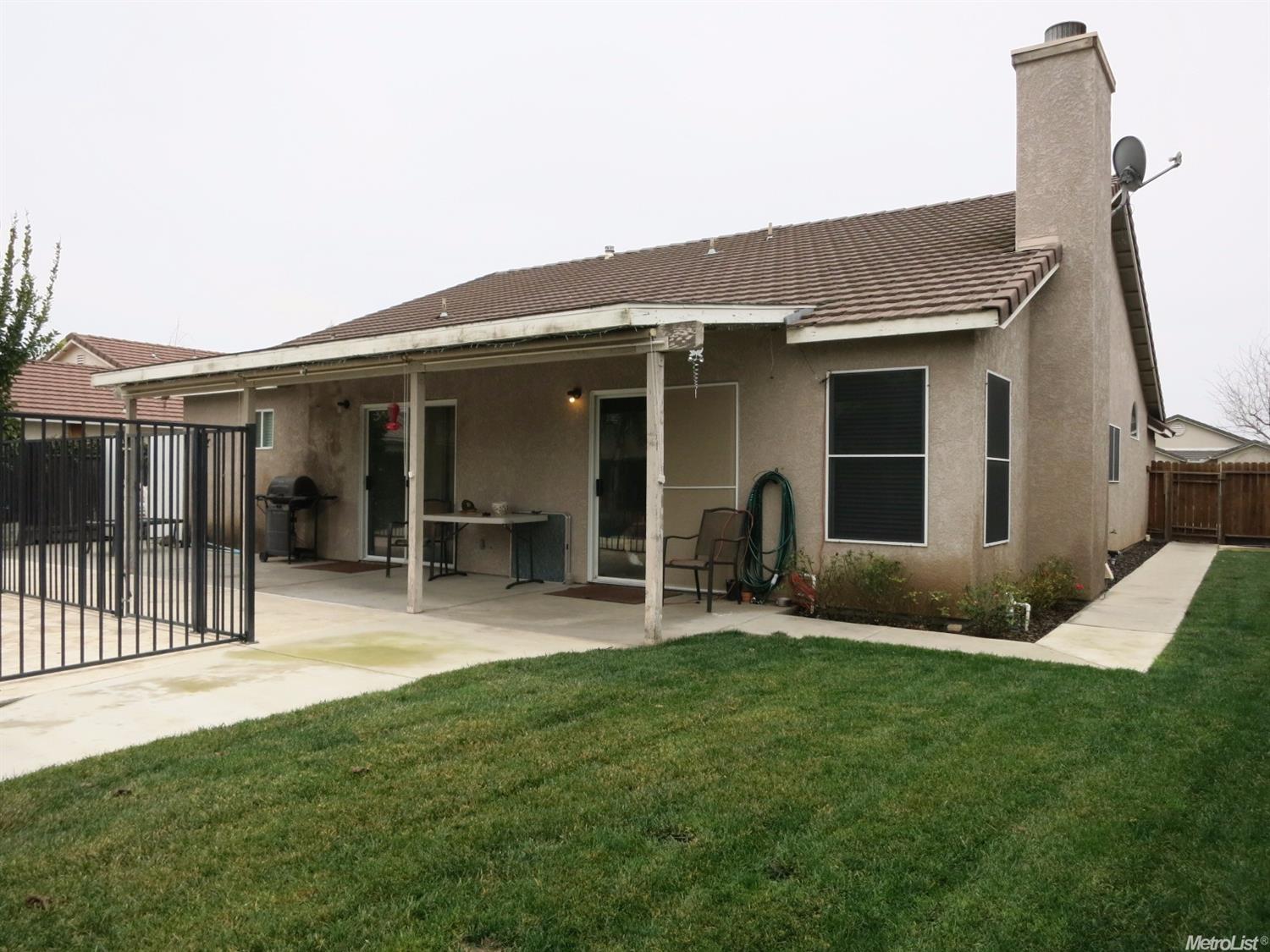 1709 Thomas Taylor Dr, Hughson, CA 95326 photo 3