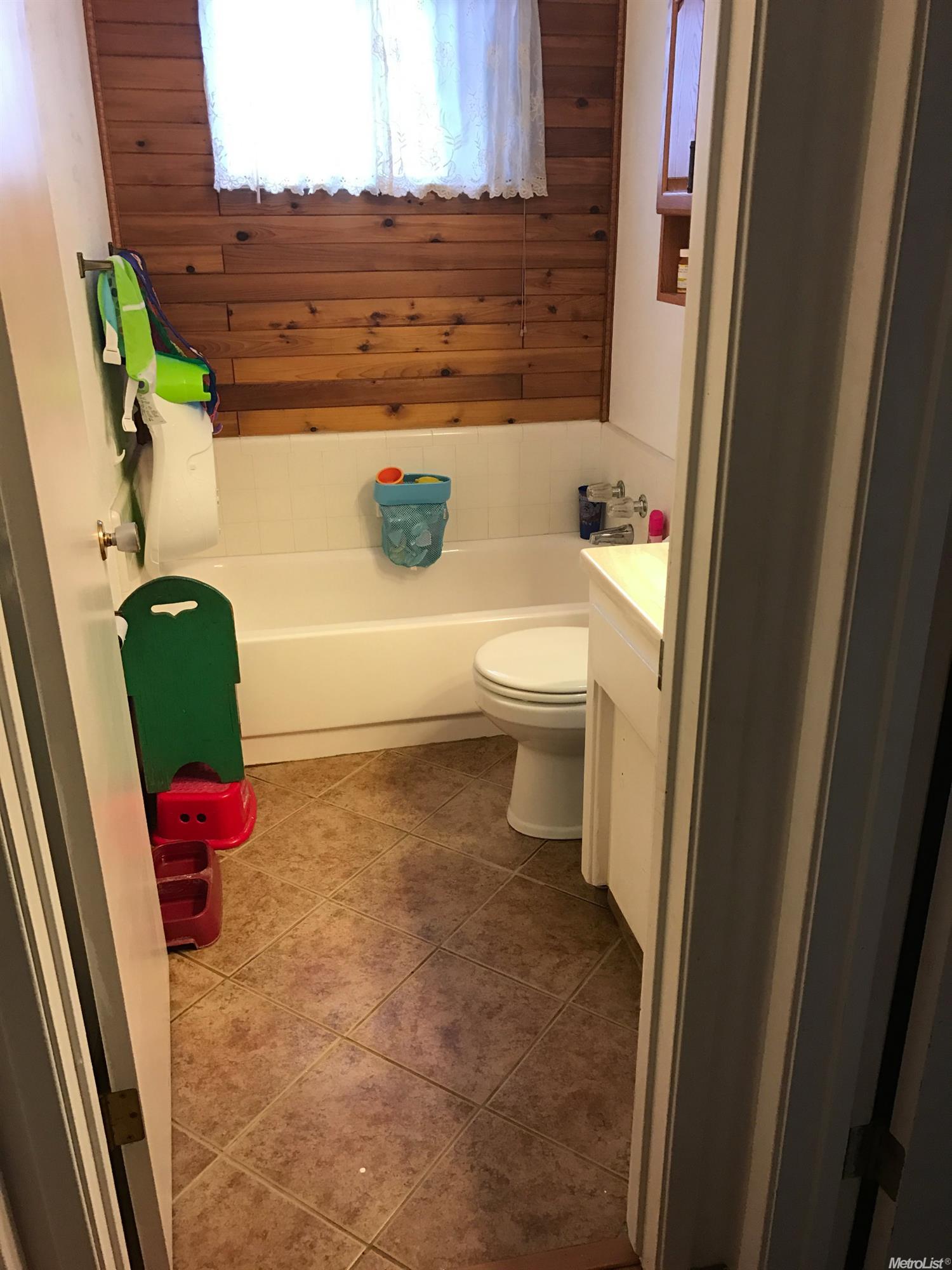 2413 Hamble Ln, Modesto, CA 95354 photo 7