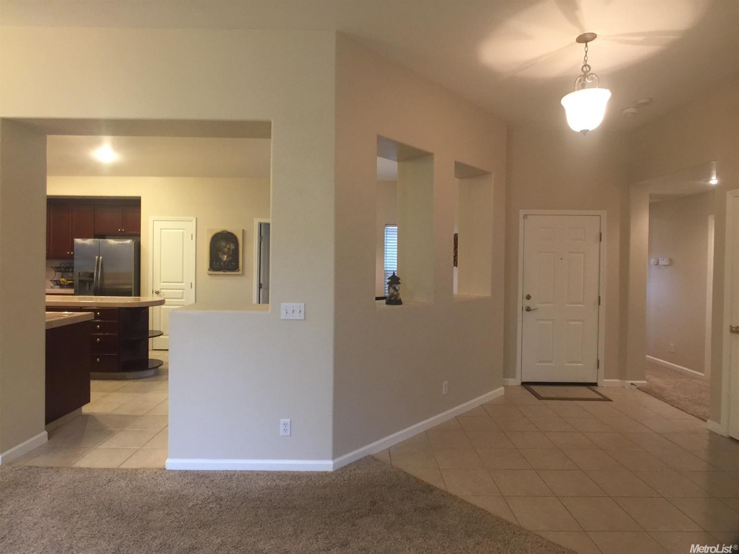 242 Arcadia Pl, Lodi, CA 95240 photo 3
