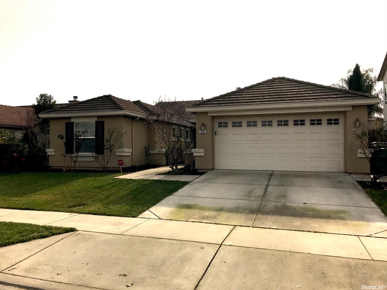 242 Arcadia Pl, Lodi, CA 95240 photo 2