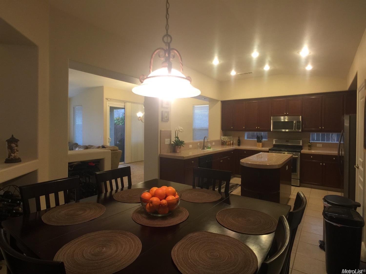 242 Arcadia Pl, Lodi, CA 95240 photo 8