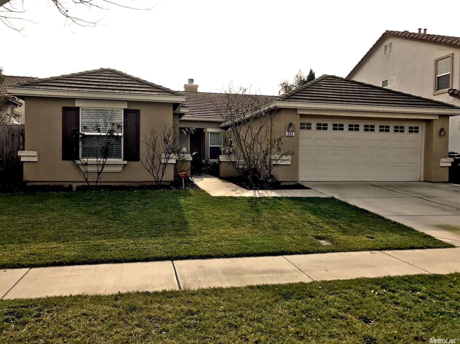 242 Arcadia Pl, Lodi, CA 95240 photo 1