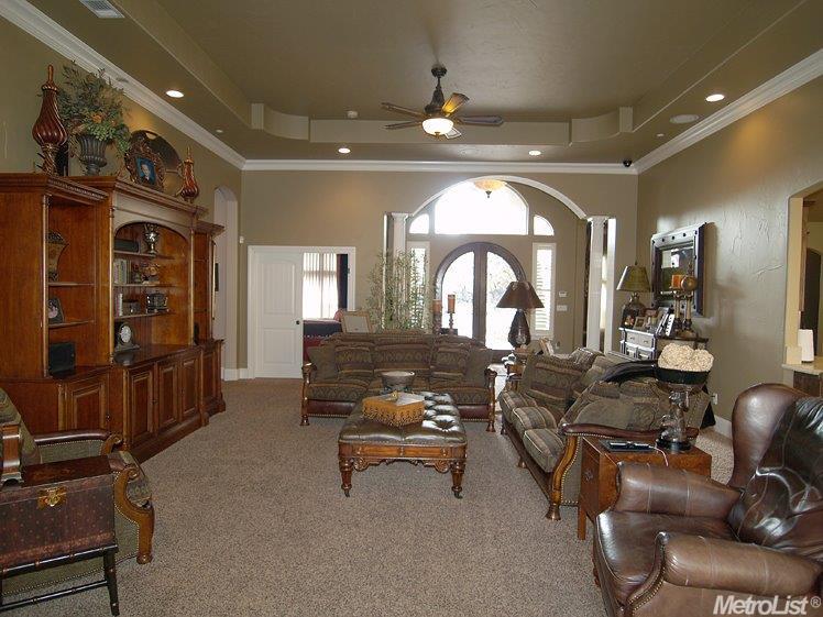 2401 E Tuolumne Rd, Turlock, CA 95382 photo 8