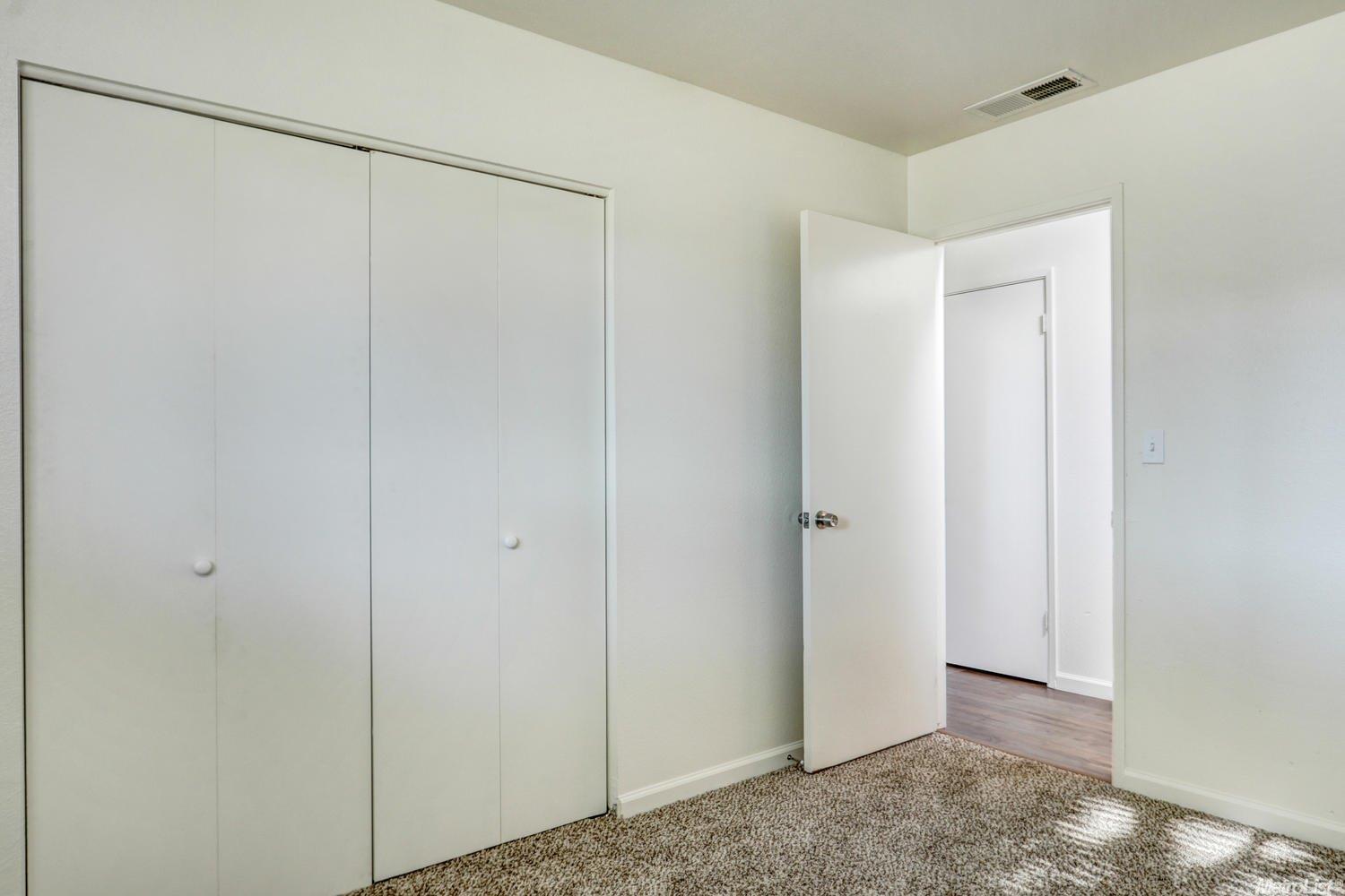 500 Comstock Ct, Modesto, CA 95351 photo 9