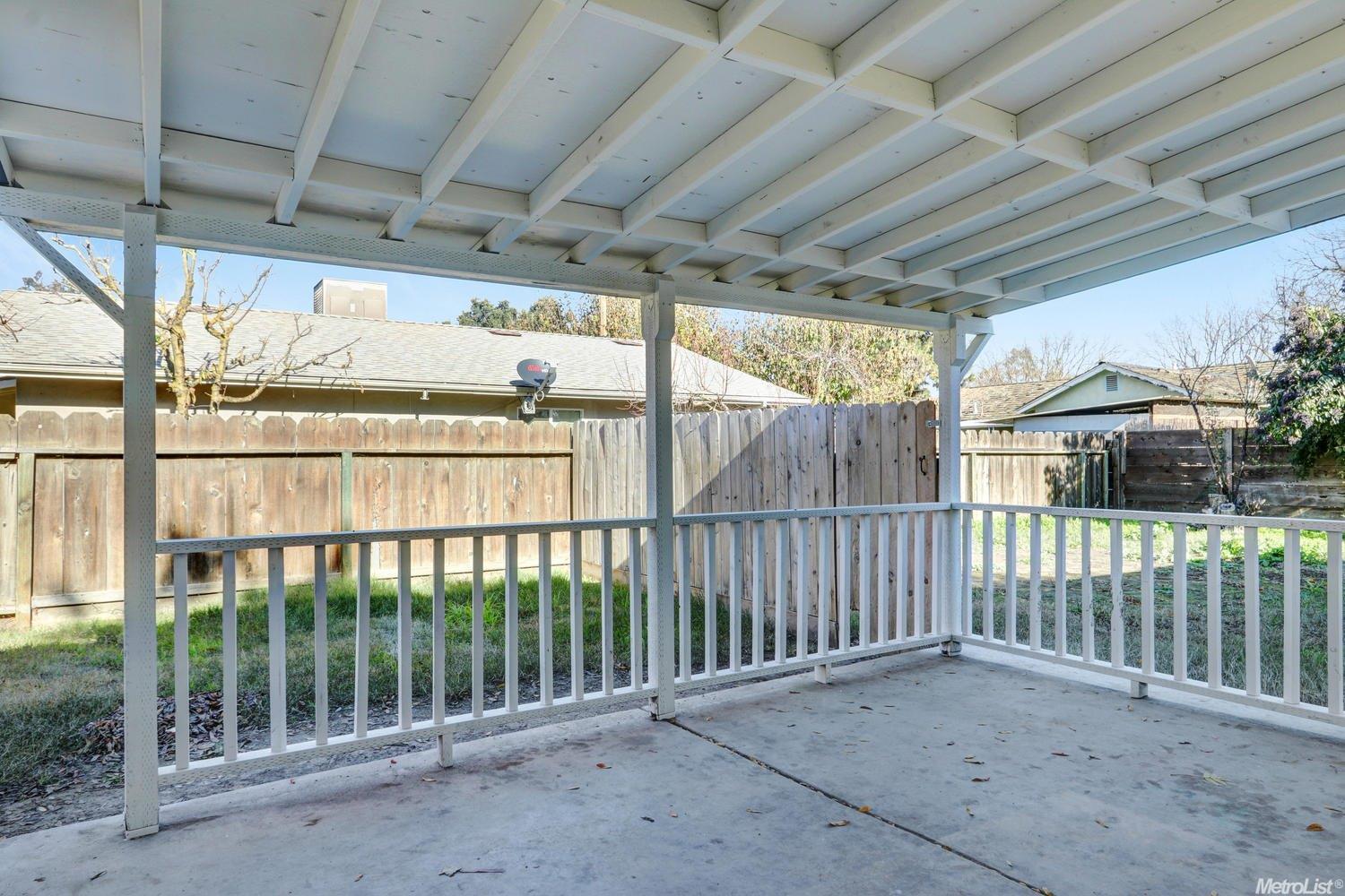 500 Comstock Ct, Modesto, CA 95351 photo 12