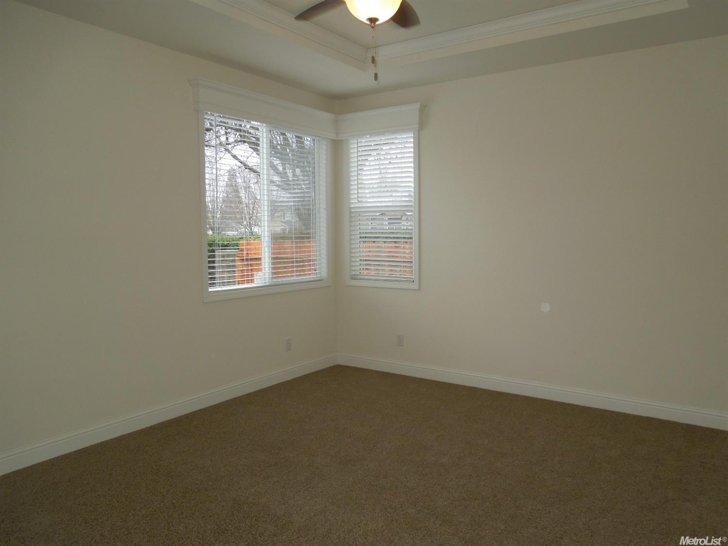 2009 Diamond Head Dr, Modesto, CA 95355 photo 10