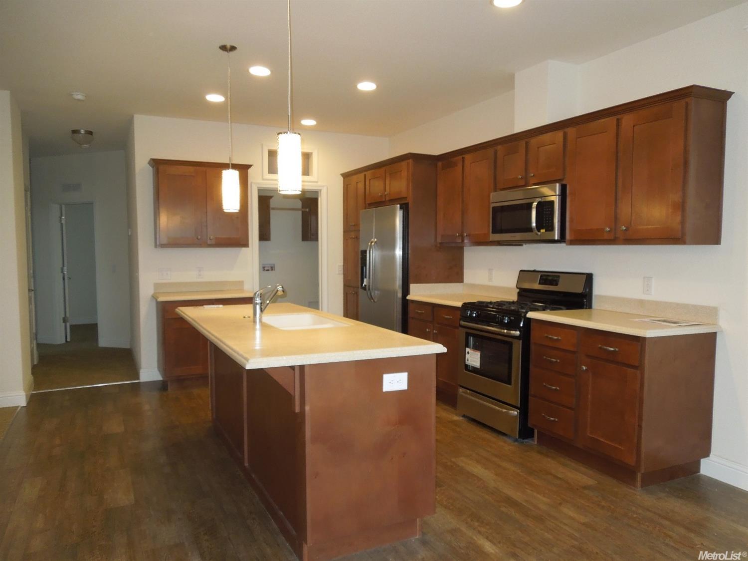 2009 Diamond Head Dr, Modesto, CA 95355 photo 5