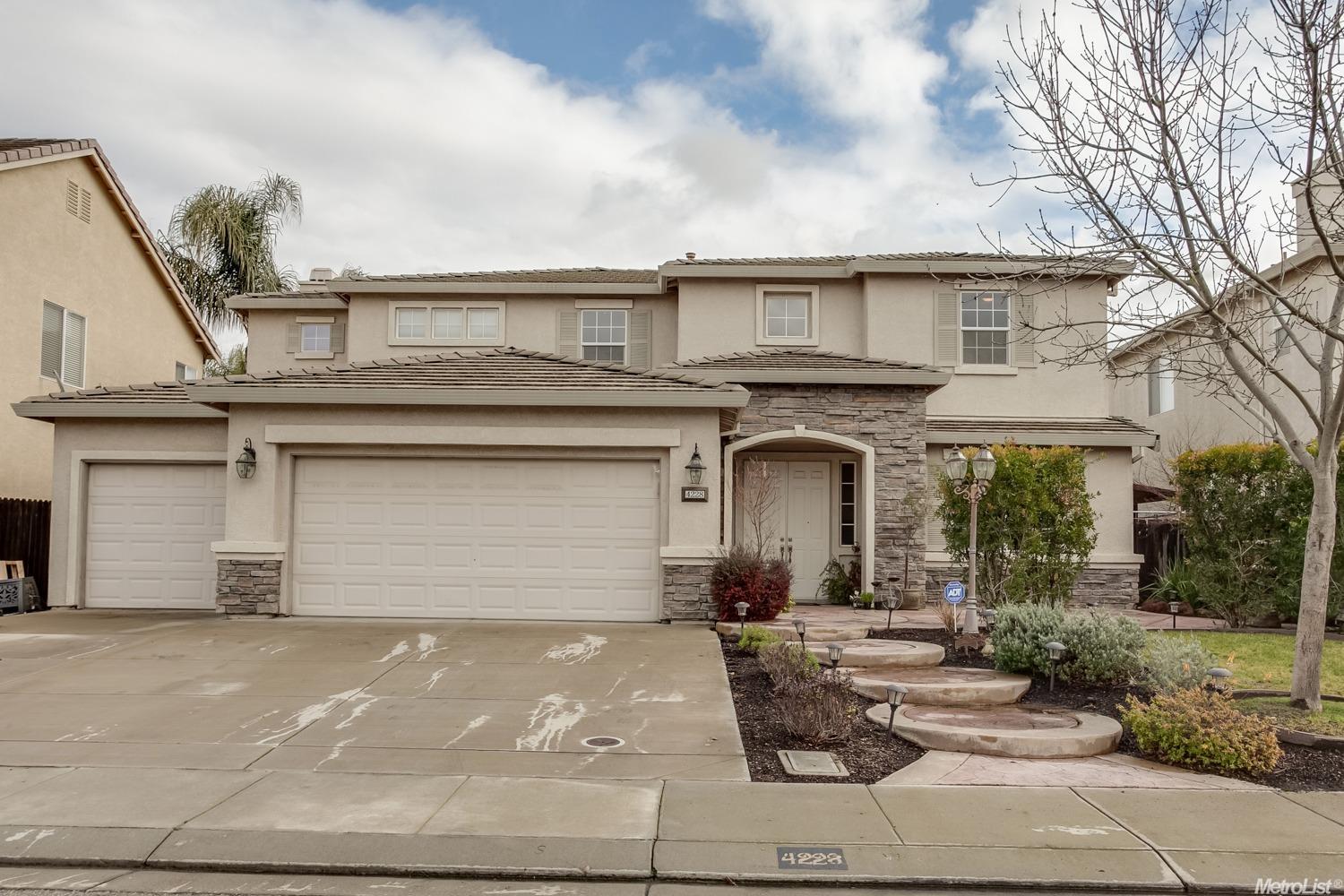 4228 Blake Dr, Modesto, CA 95356 photo 1