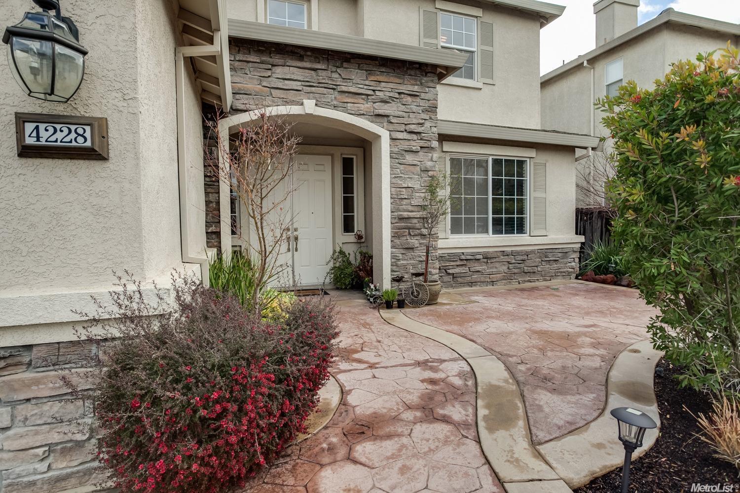 4228 Blake Dr, Modesto, CA 95356 photo 2