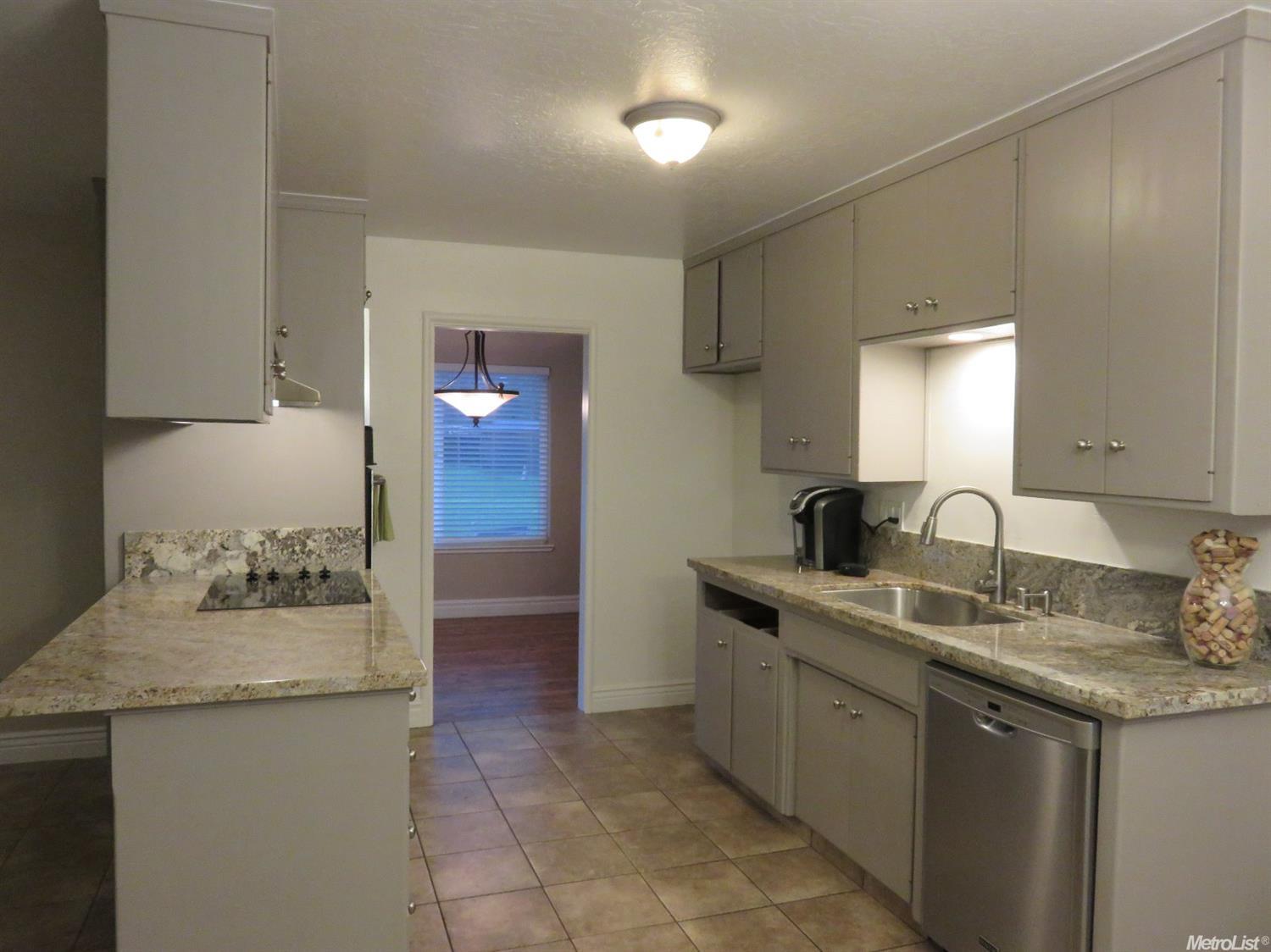2312 Edgebrook Dr, Modesto, CA 95354 photo 9
