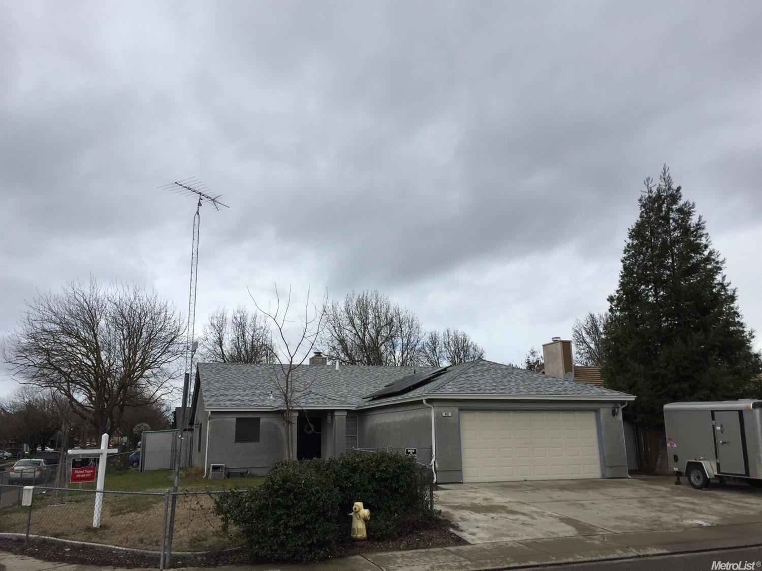 401 Goldrun Dr, Modesto, CA 95354 photo 2