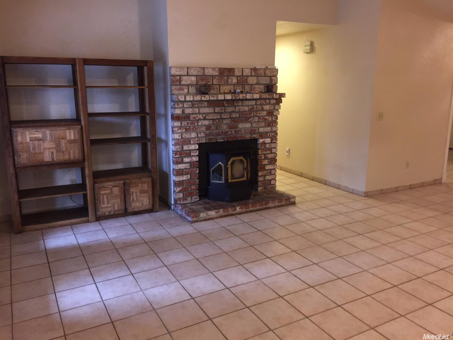 401 Goldrun Dr, Modesto, CA 95354 photo 9