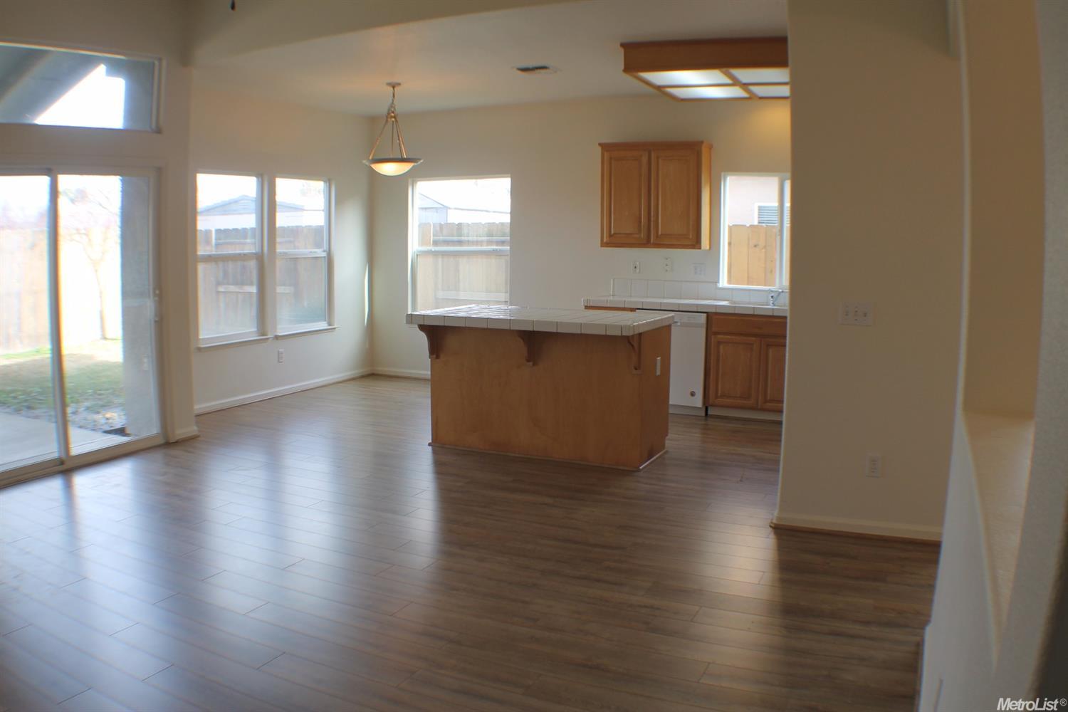 6405 Leaflet Ln, Hughson, CA 95326 photo 9