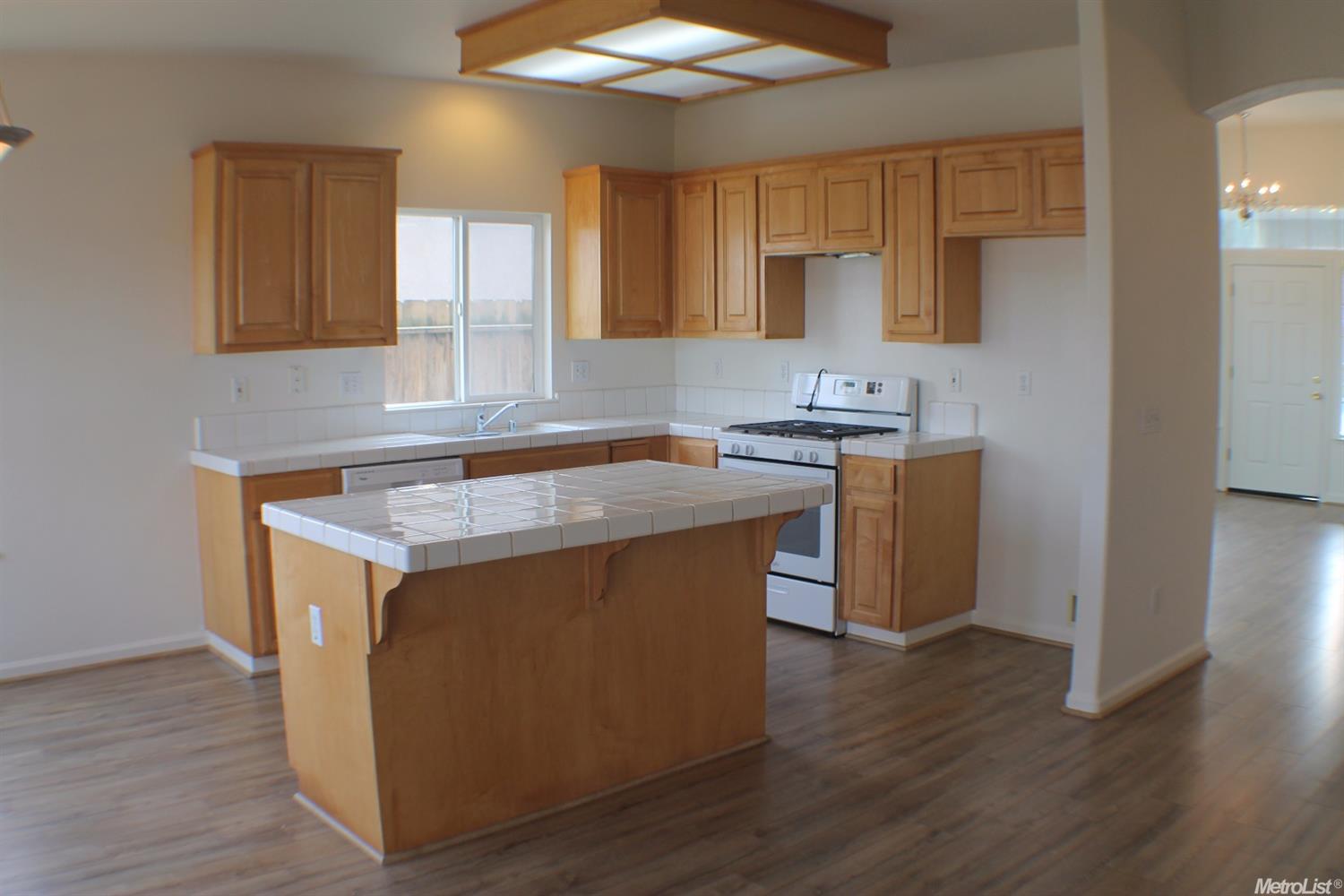 6405 Leaflet Ln, Hughson, CA 95326 photo 11