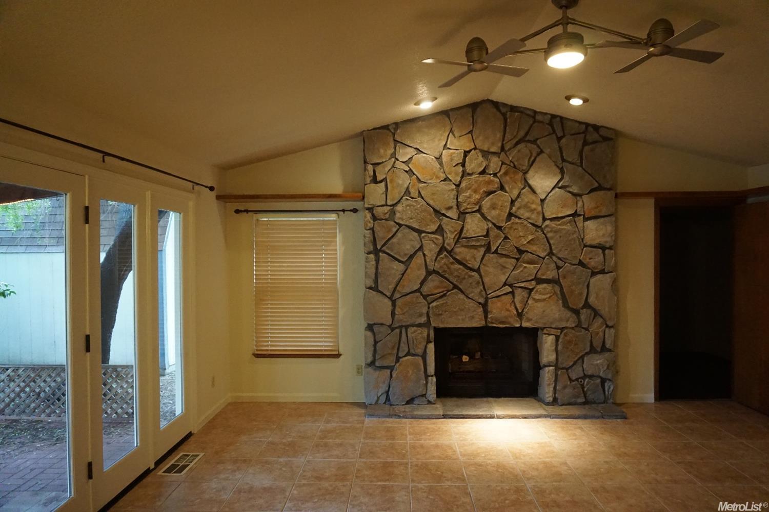 1424 Shoshone Pl, Modesto, CA 95358 photo 24
