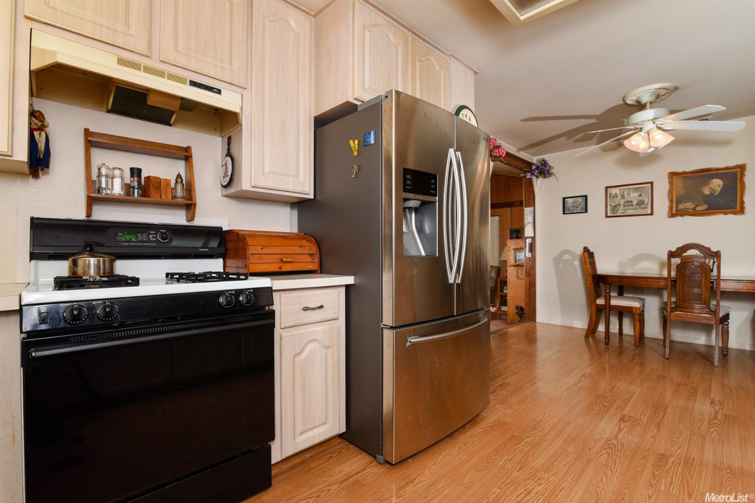 4910 Eden Ct, Carmichael, CA 95608 photo 9